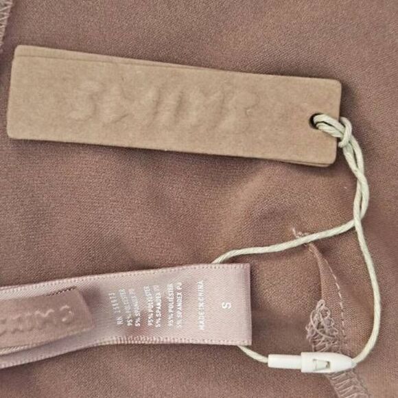 SKIMS WET JERSEY TRIANGLE BRALETTE NWT - Picture 7 of 9